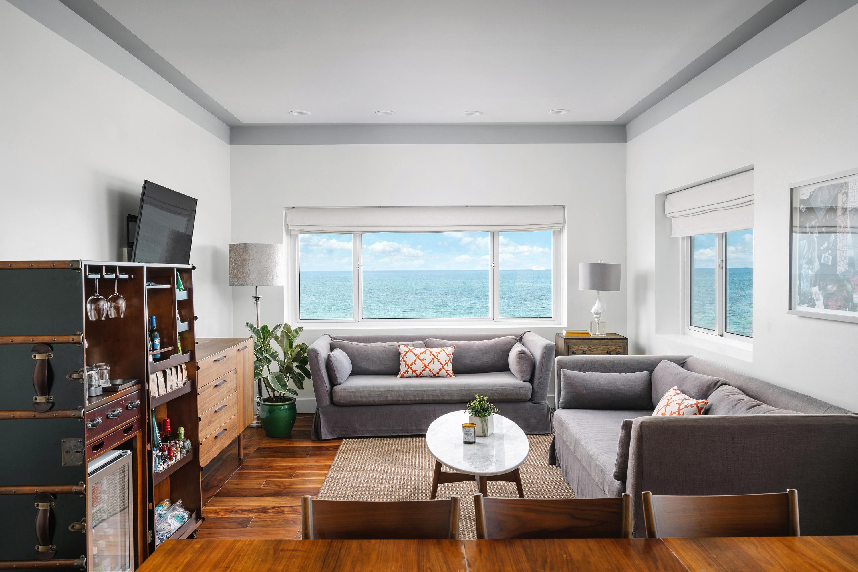 Nautilus Sonesta מיאמי ביץ' מראה חיצוני תמונה A living room in a condominium