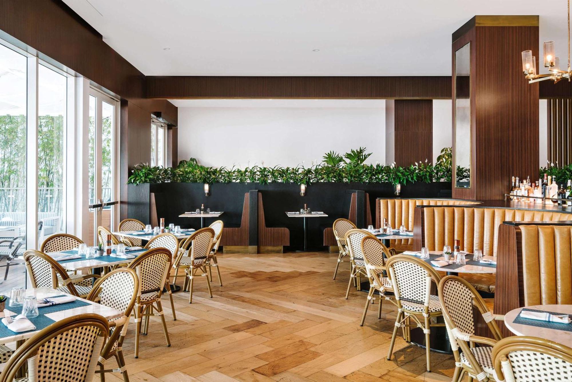 Nautilus Sonesta מיאמי ביץ' מראה חיצוני תמונה The interior of the restaurant